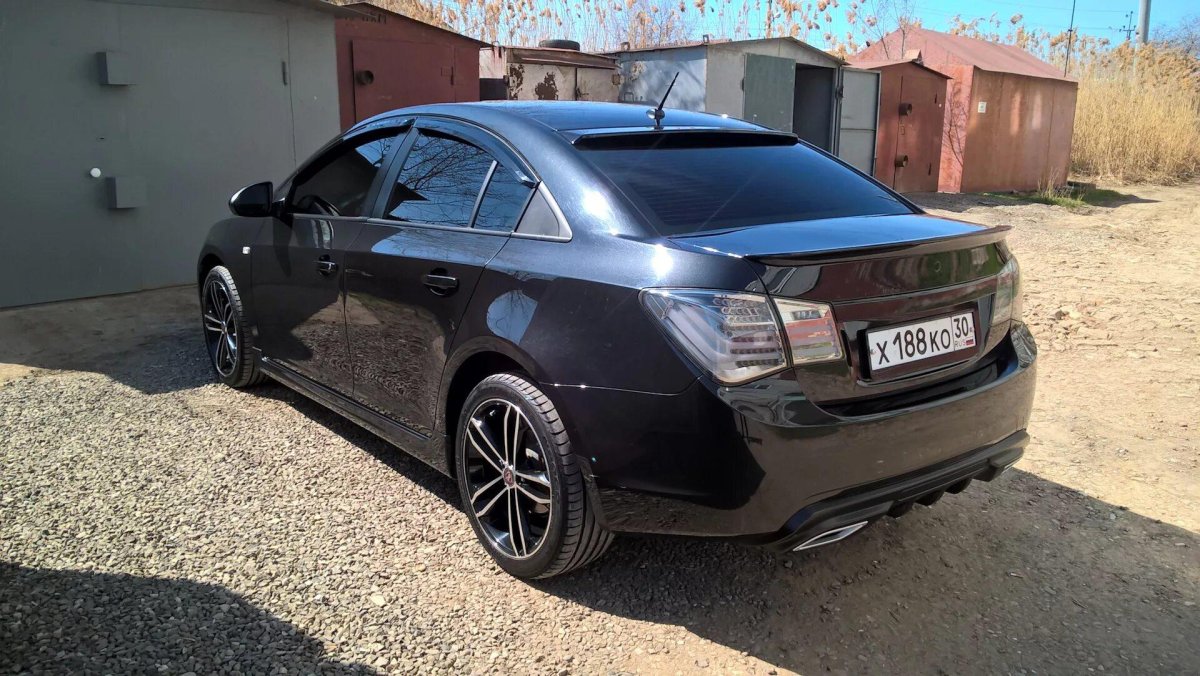 Chevrolet Cruze 2012 черный