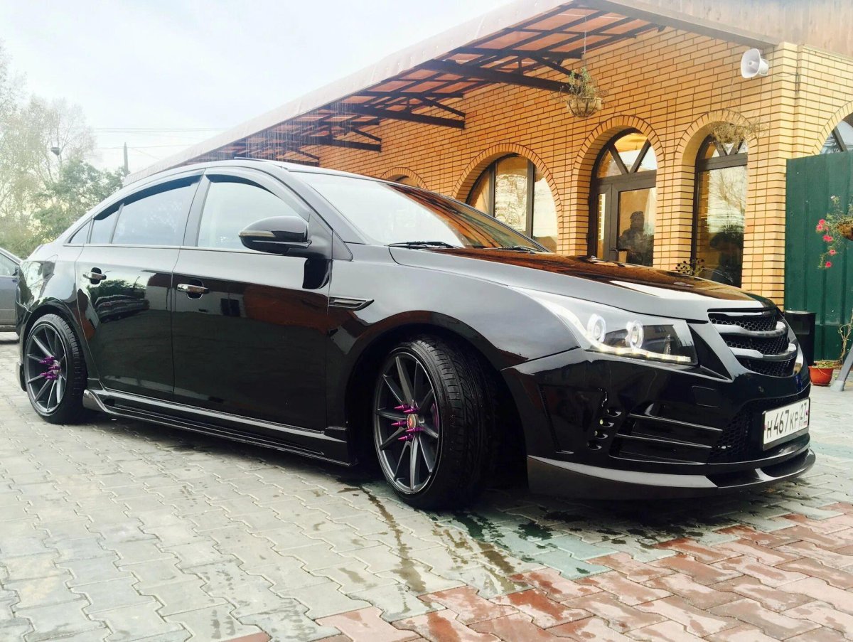 Chevrolet Cruze Black Tuning