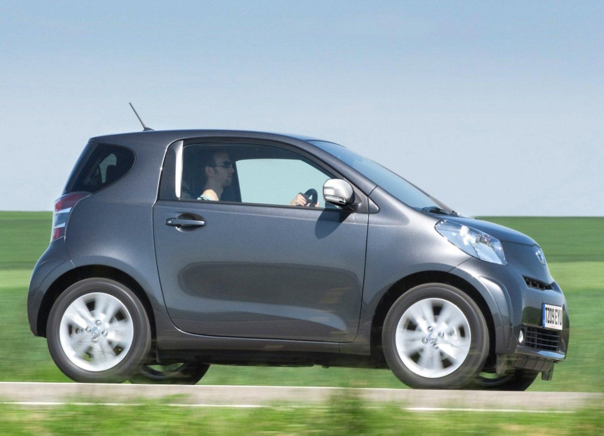 Toyota IQ 2010