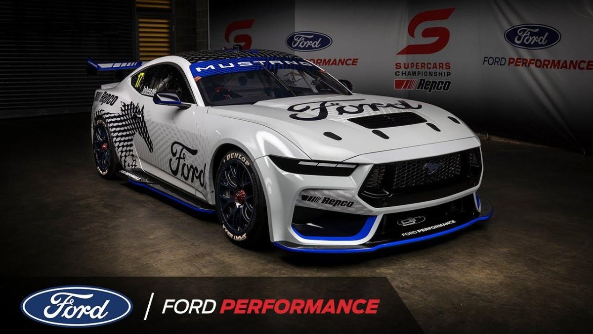 Форд Мустанг 2023