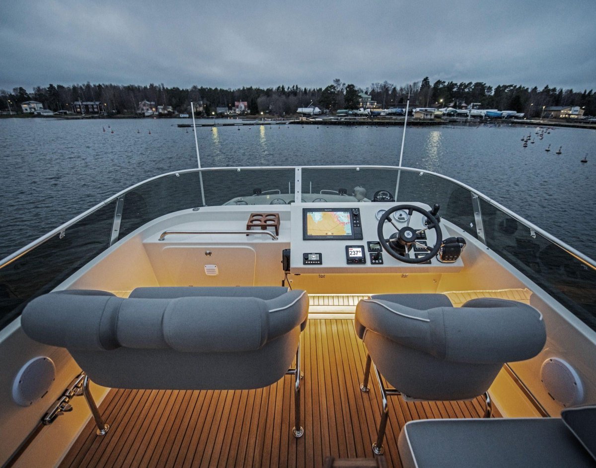 Катер Тарга 46