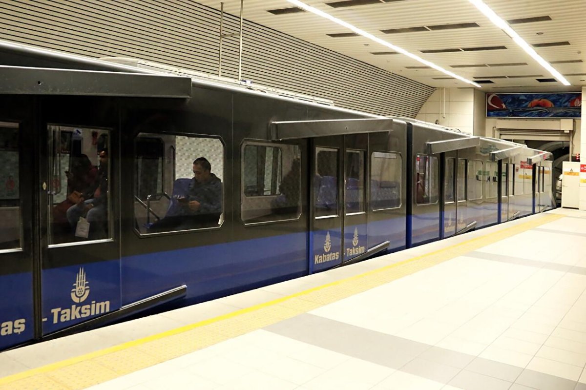 Фуникулер в Стамбуле Кабаташ