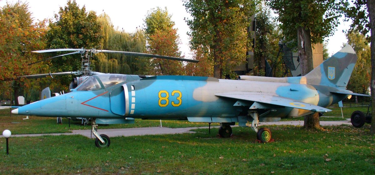 Як 38 Украина