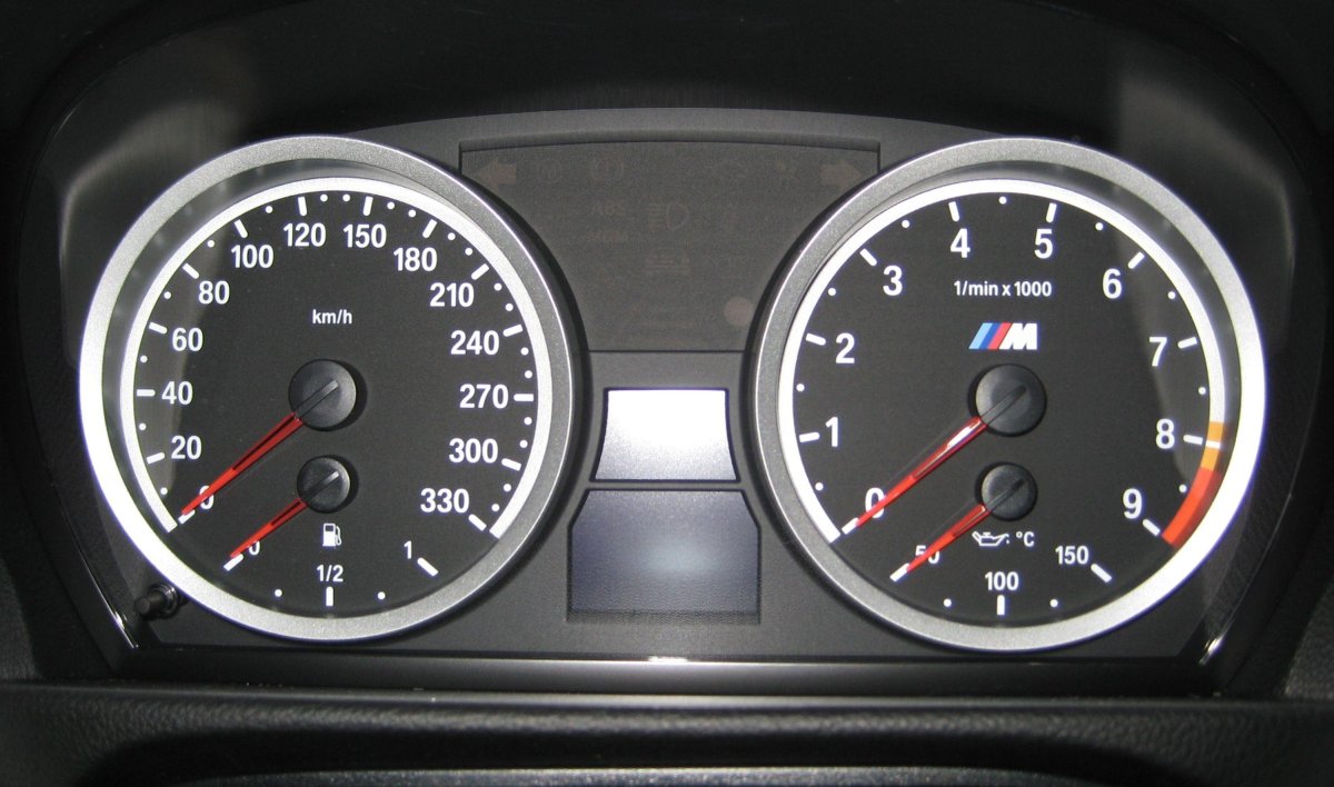 BMW 3 спидометр