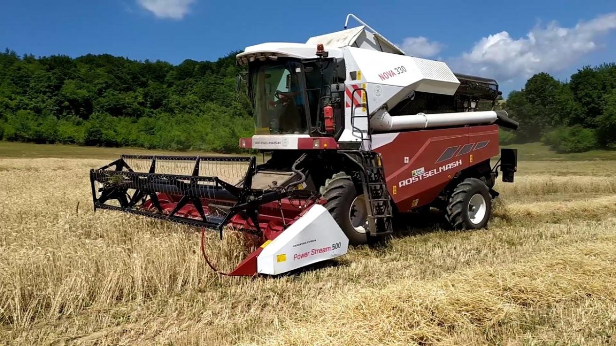 Комбайн Ростсельмаш Нова 340