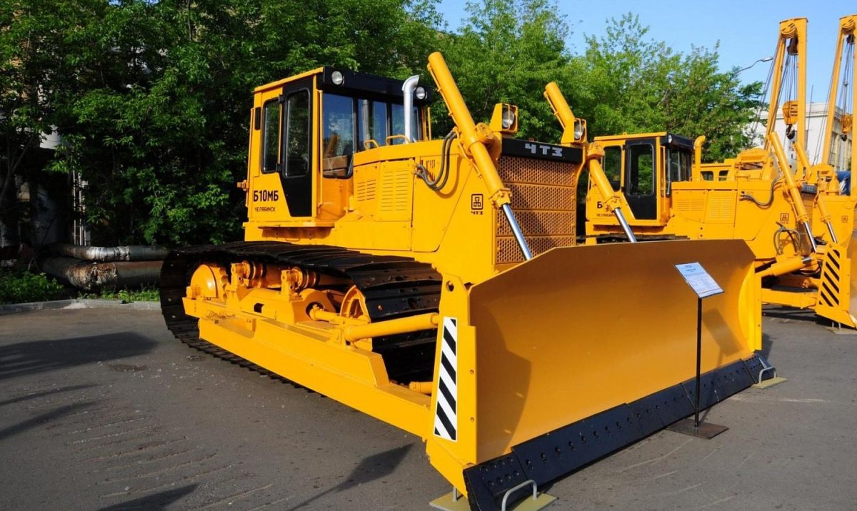 Трактор ЧТЗ т10мб