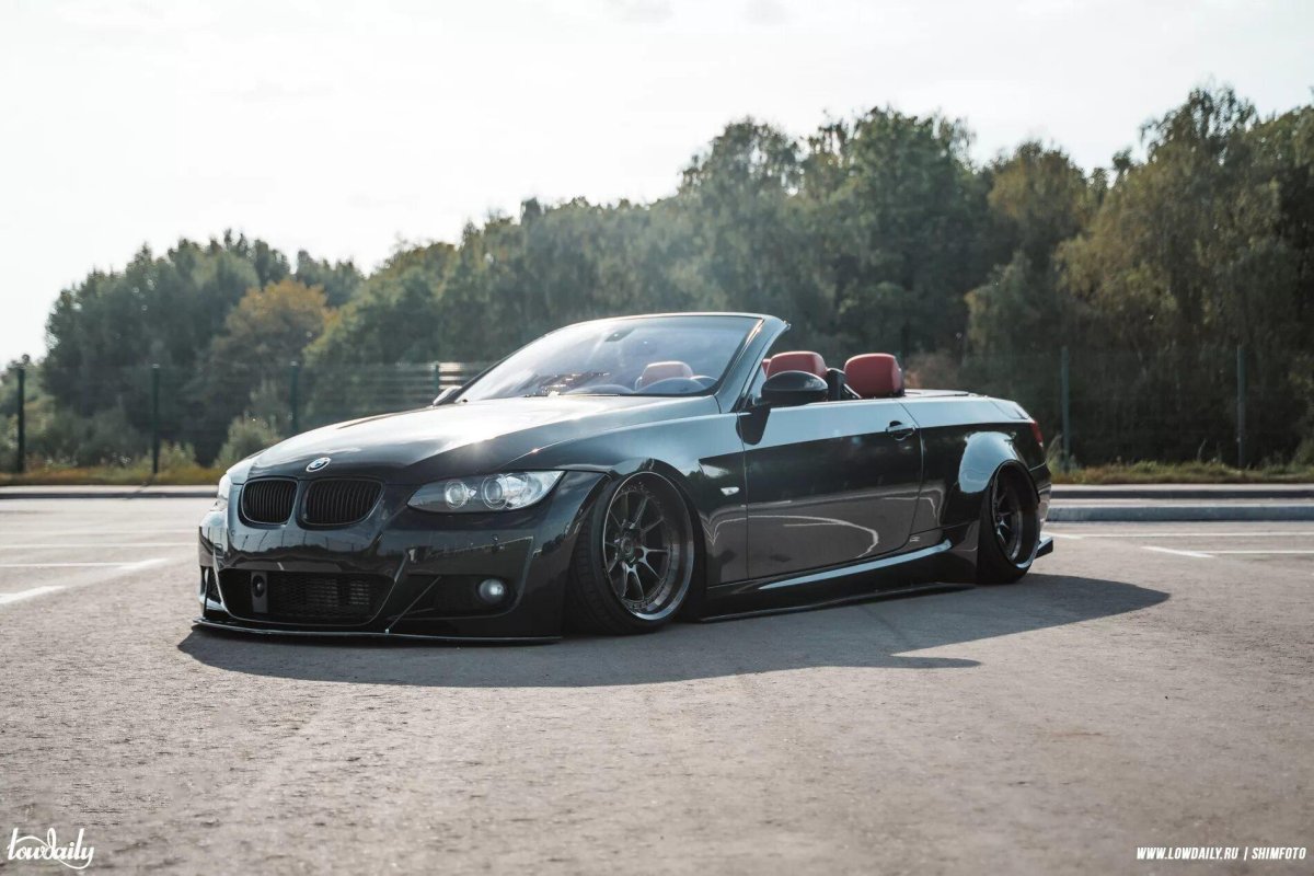 BMW e93 stance