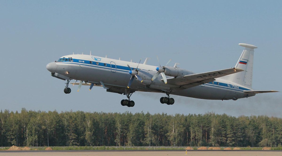 Турбовинтовой самолет ил 18