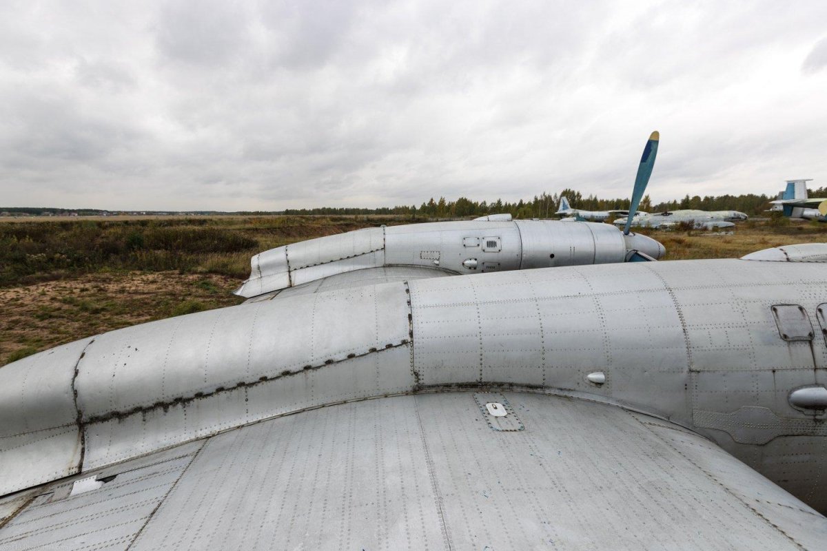 Ил-18 двигатели