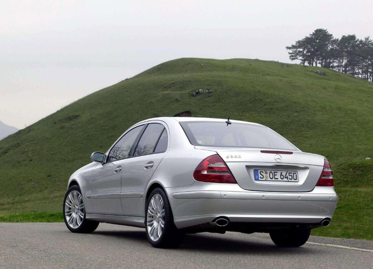 Мерседес е350 w211