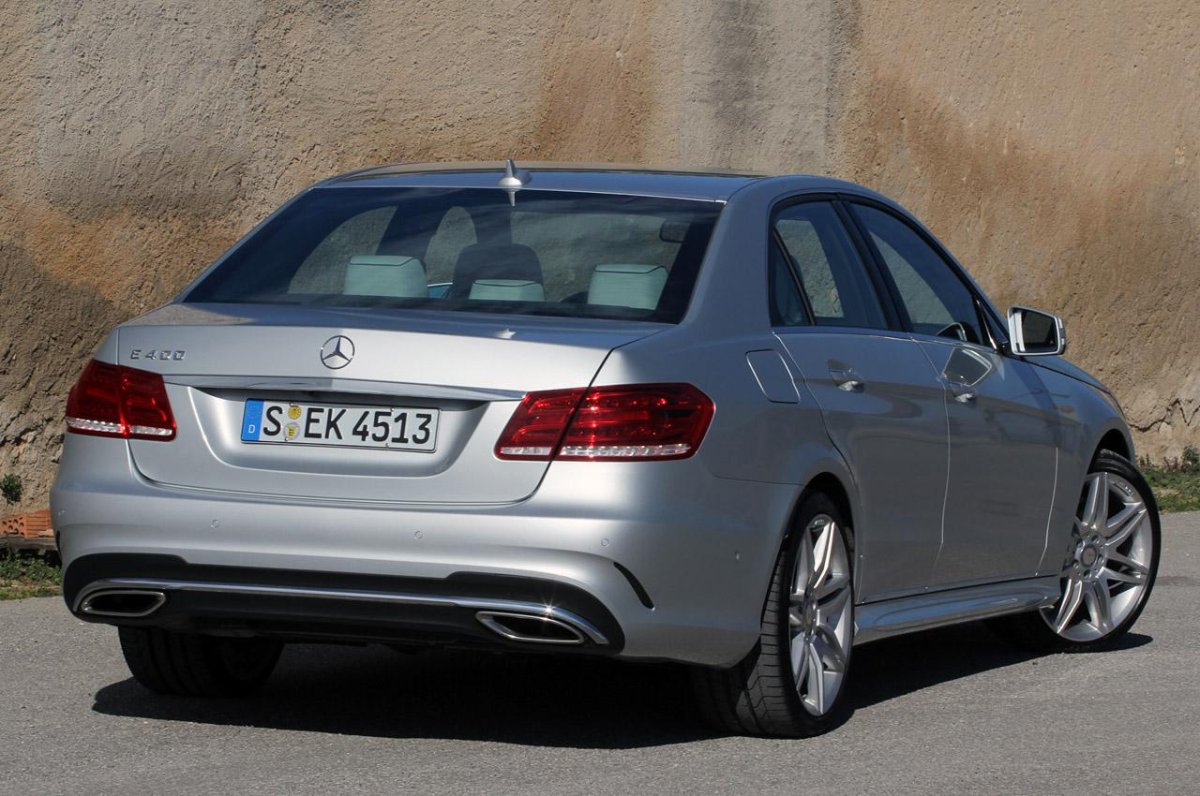 Мерседес Бенц е200