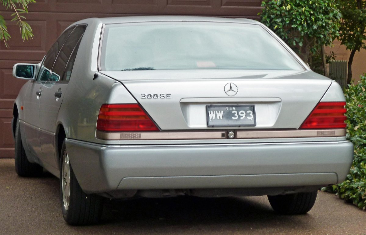 Mercedes-Benz 300se w140