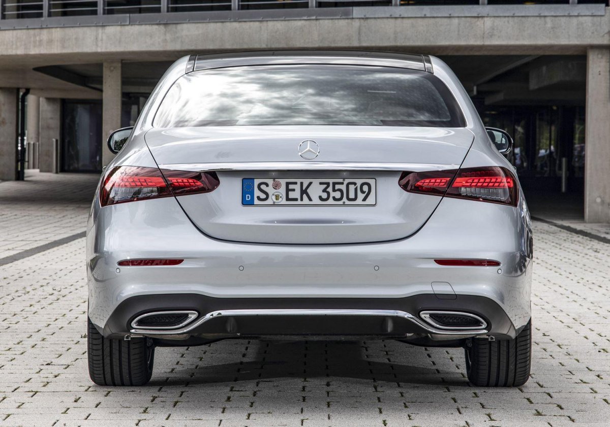 Мерседес e класс 2021