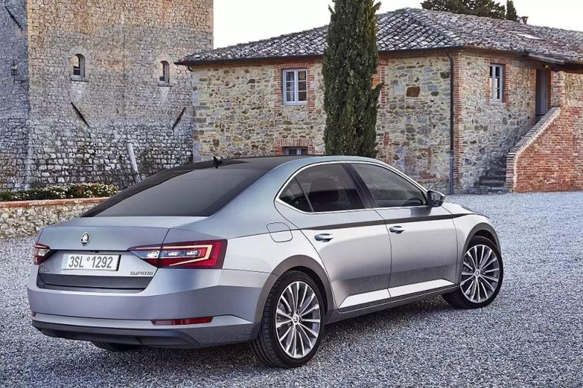 Шкода Суперб 2022