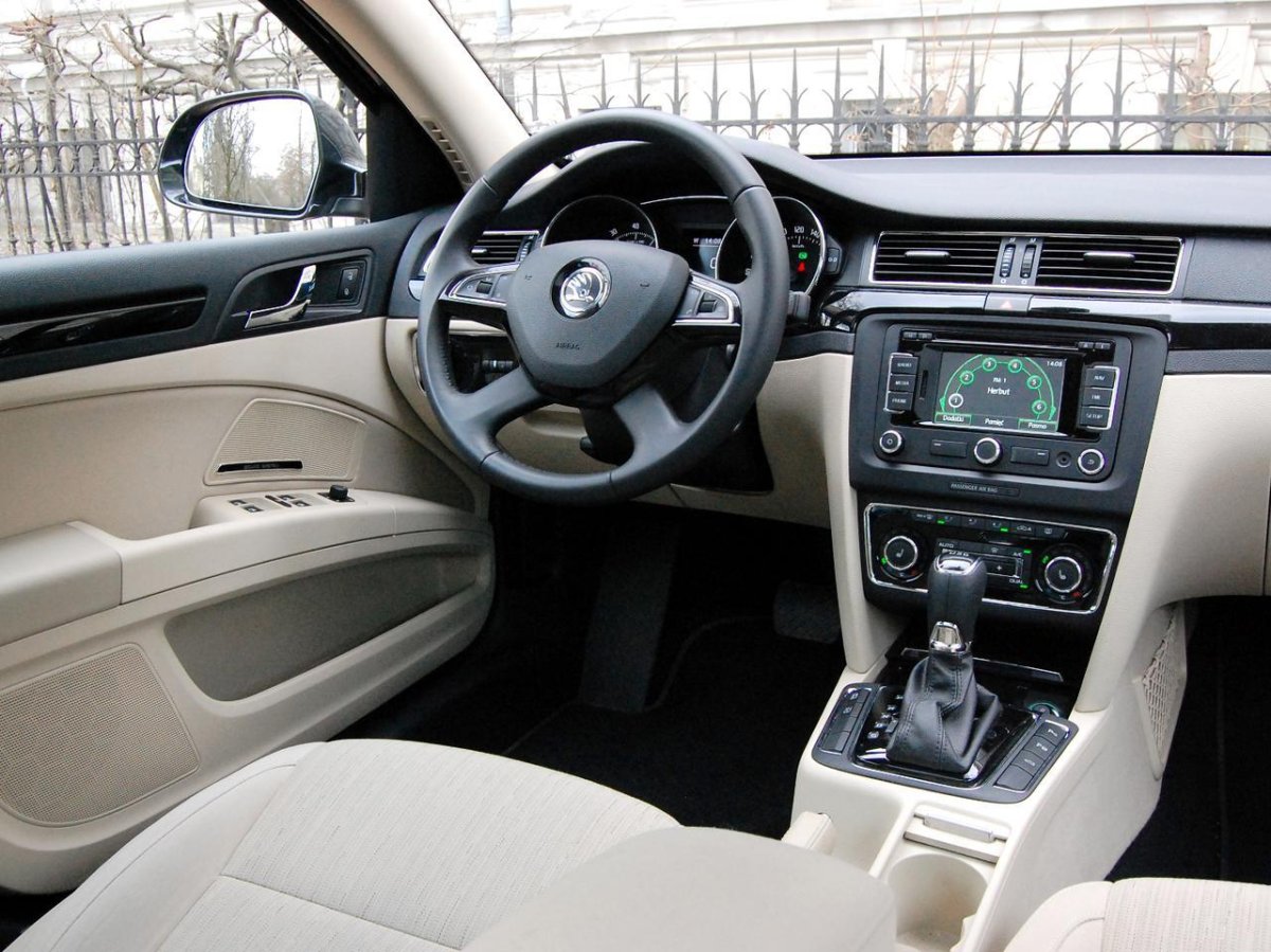 Skoda Superb комплектации 2013