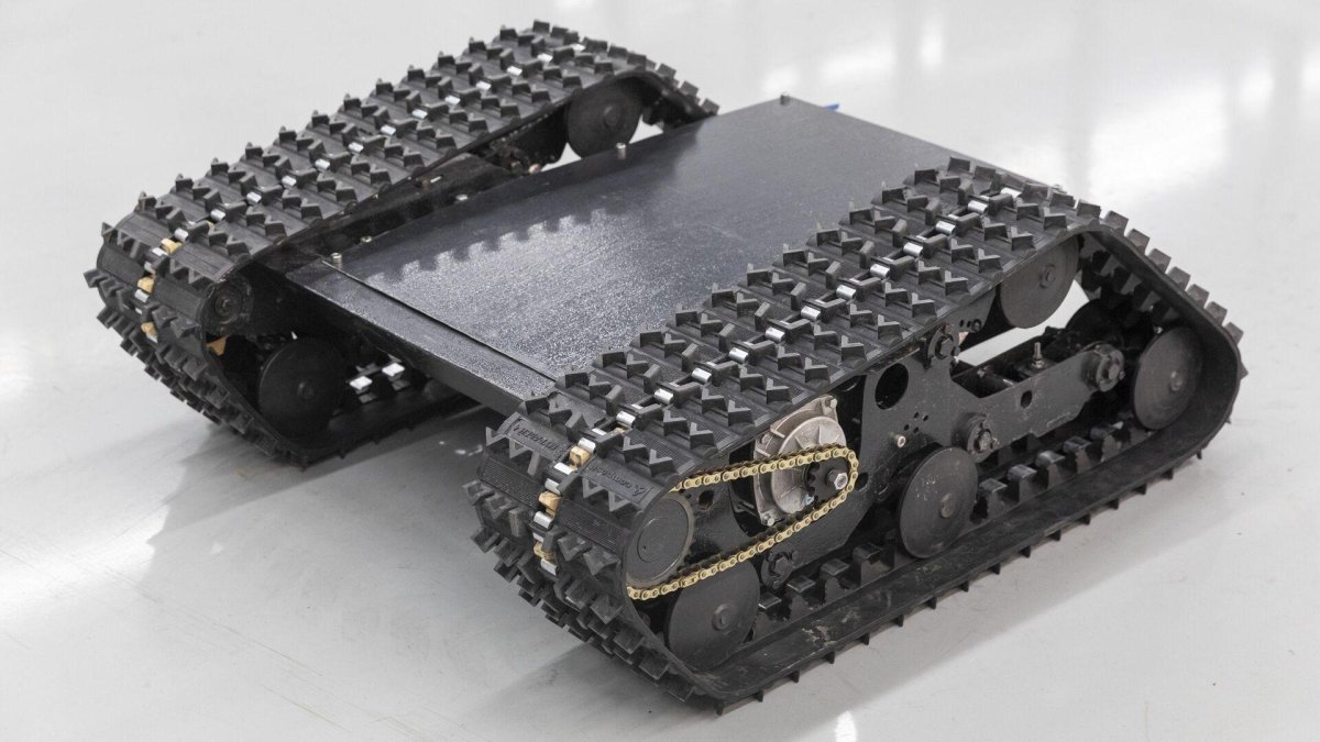 Гусеничный робот