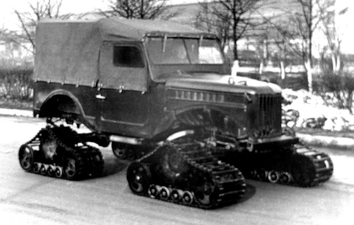 ГАЗ 69 гусеничный