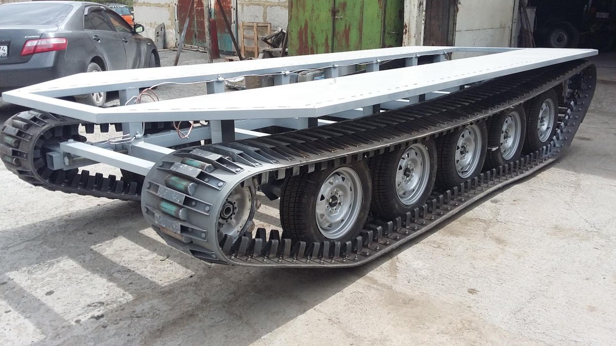 Гусеничный вездеход ВАЕР 1800