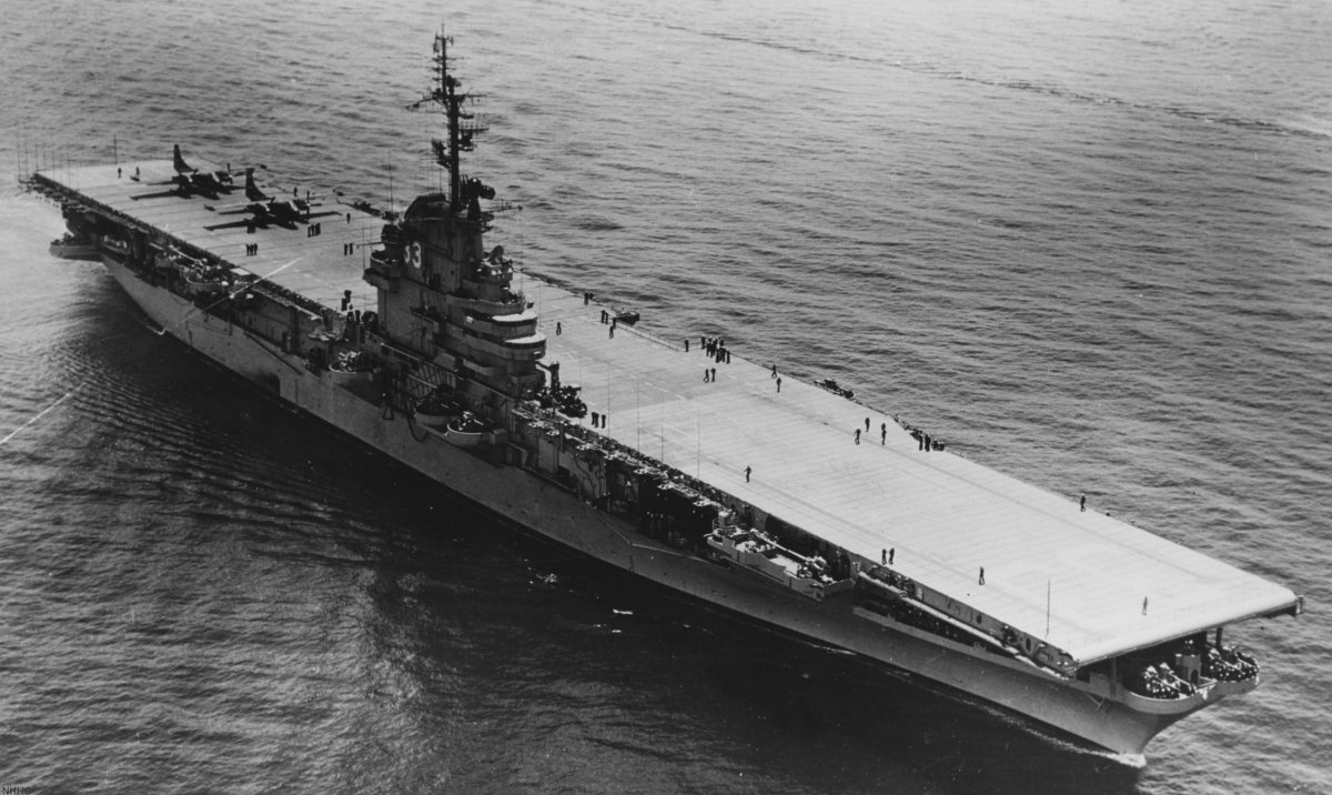 Авианосец USS Kearsarge