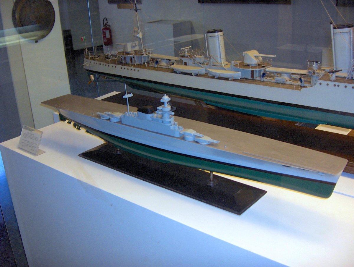 Авианосец Имперо