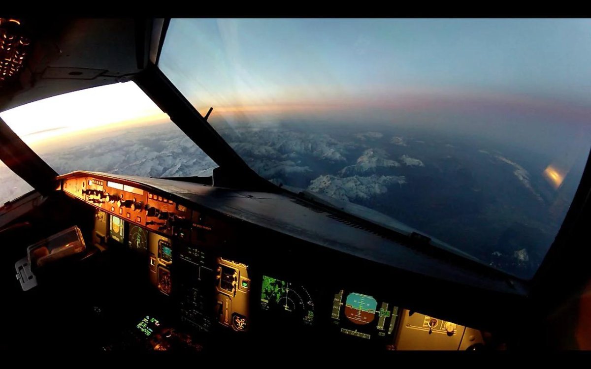Вид из кабины Боинга 737