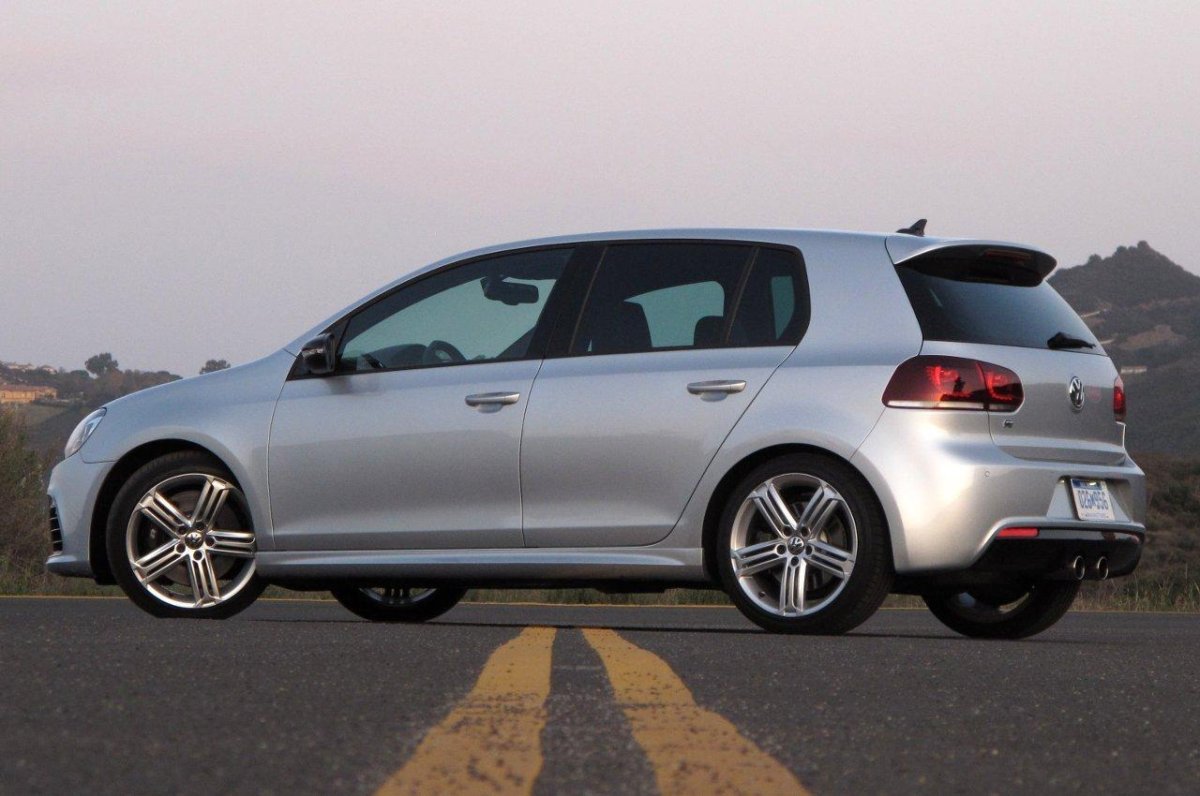 Гольф 6 серебристый