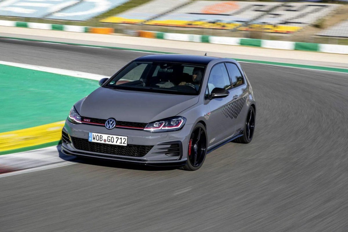 Volkswagen Golf GTI