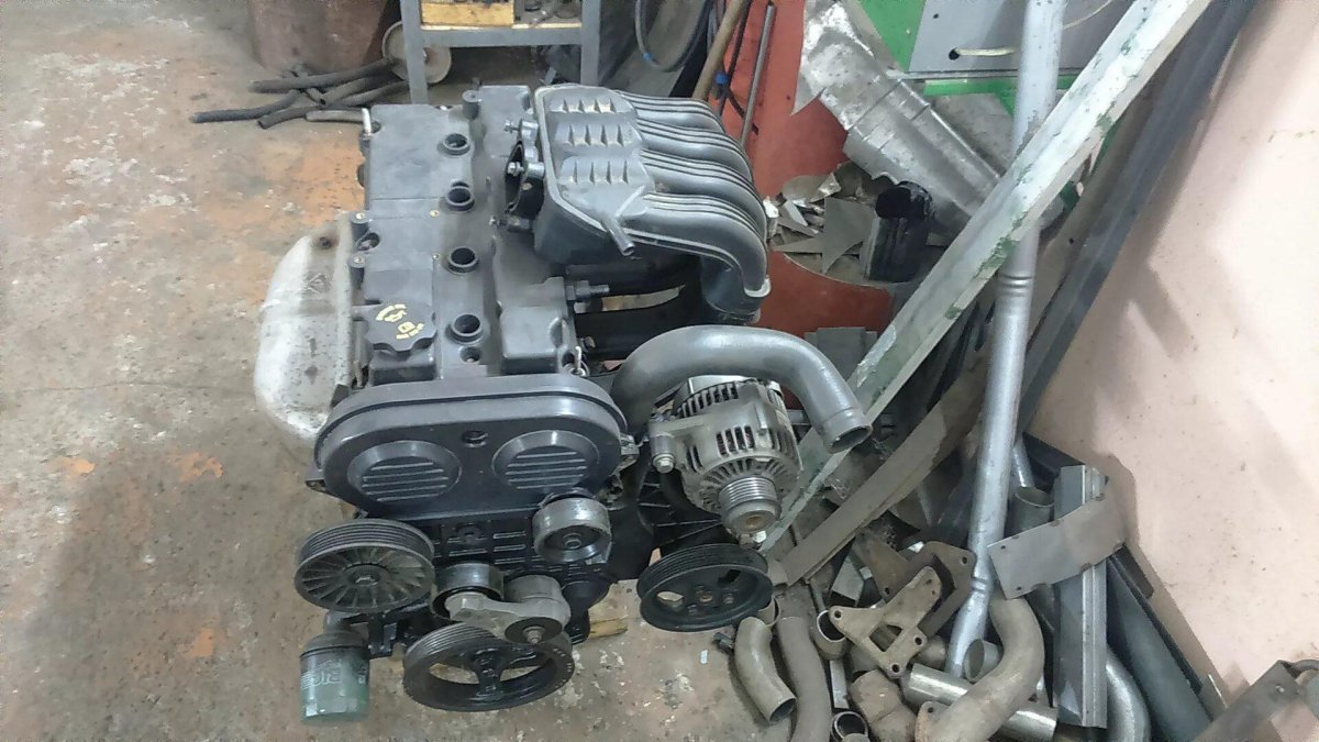 Двигатель Chrysler 2.4