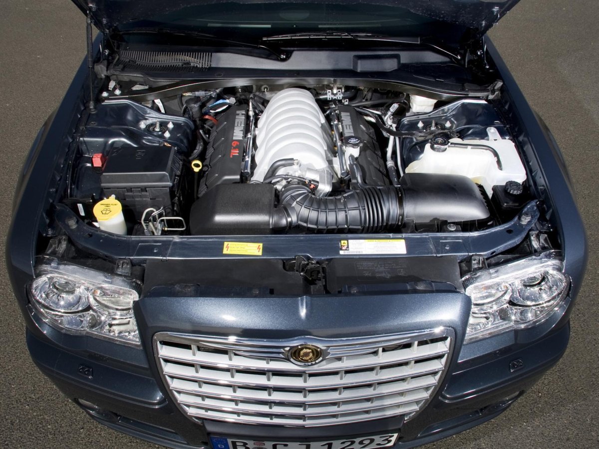 Крайслер 300с мотор