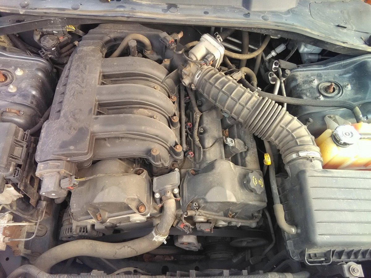 Chrysler 300c 2.7 двигатель