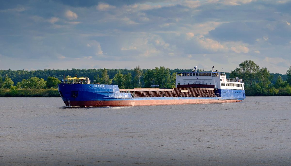 Теплоход Персей