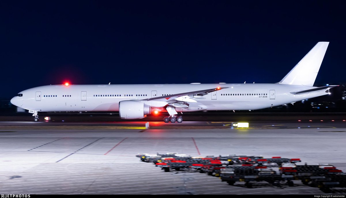 Boeing 777-200lr Катарские авиалинии