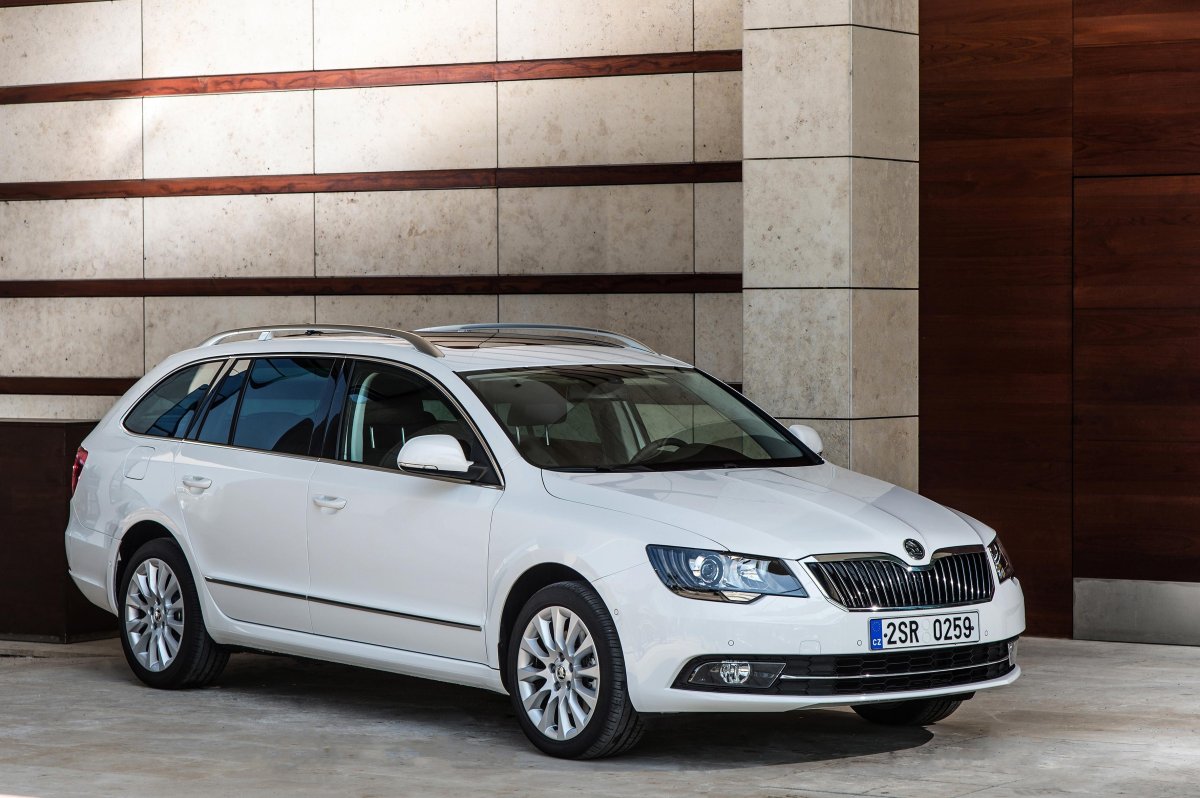 Skoda Superb Combi 2013