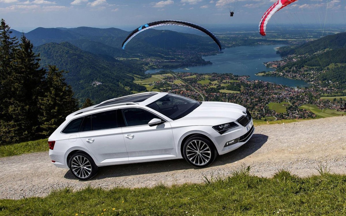 Шкода Суперб универсал 2016