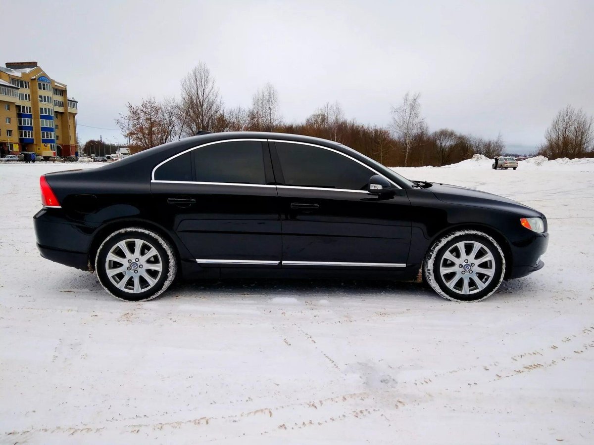 Volvo s80 черная