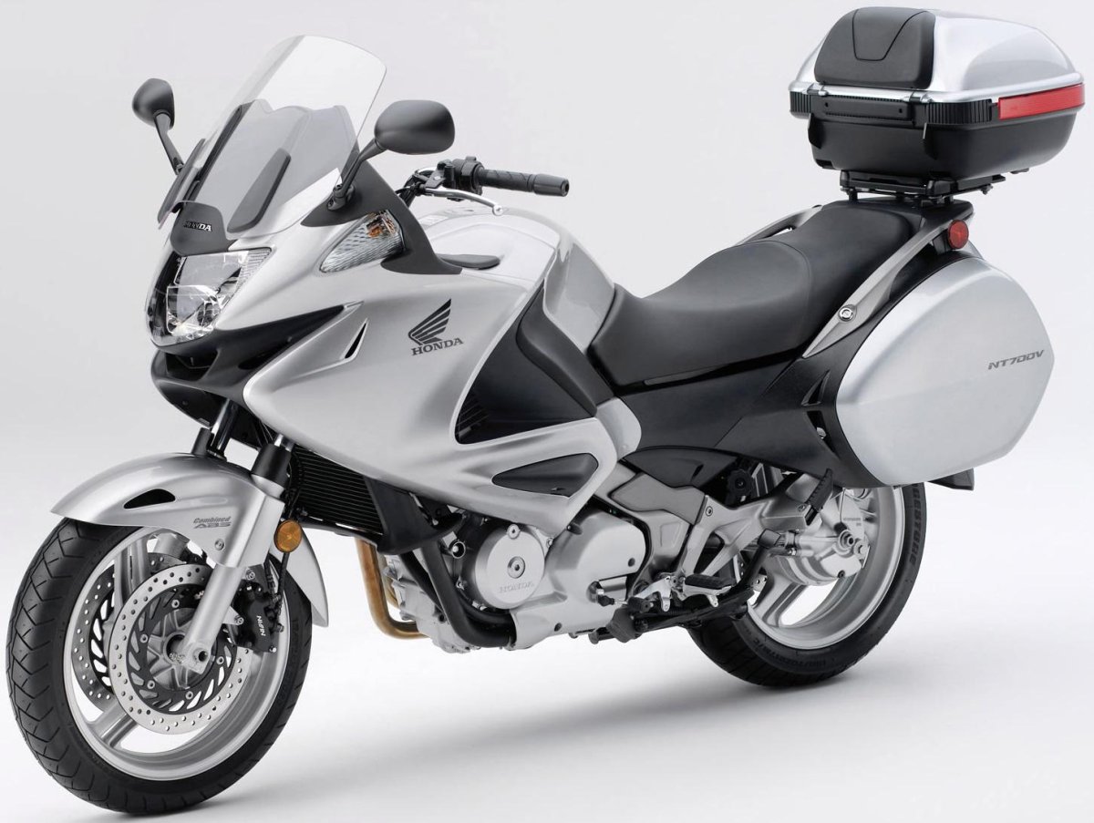 Honda nt700