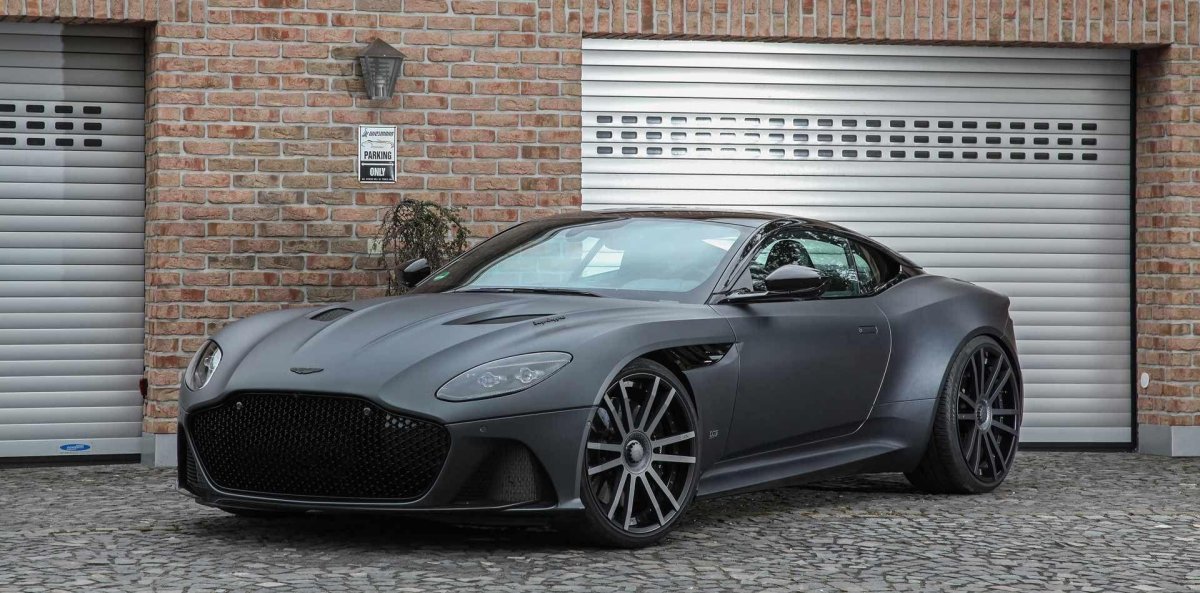 Астон Мартин DBS