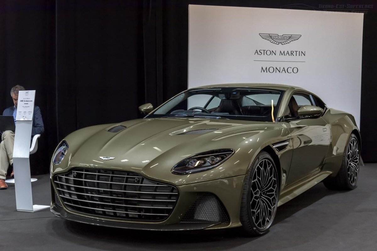 Aston Martin 2021