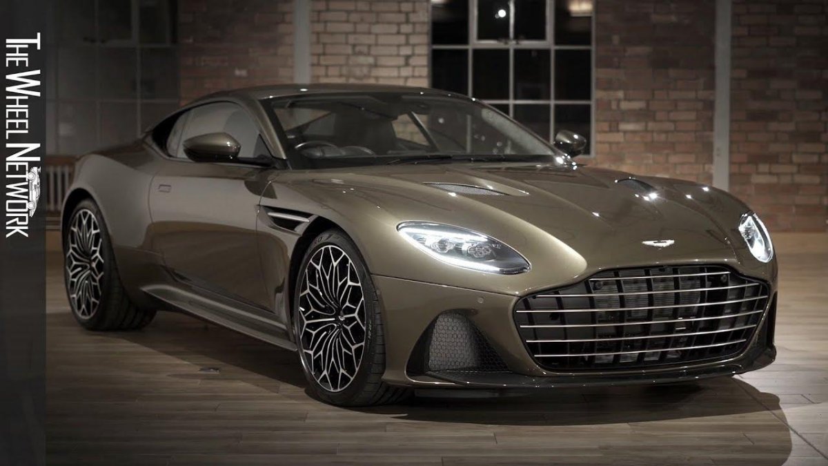 Астон Мартин ДБС 1