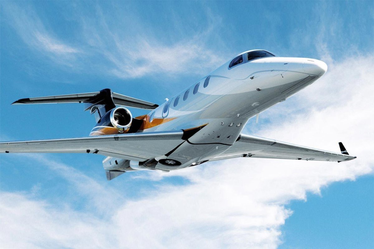 Самолет Эмбраер 300