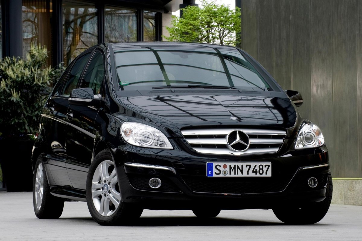 Mercedes Benz b200
