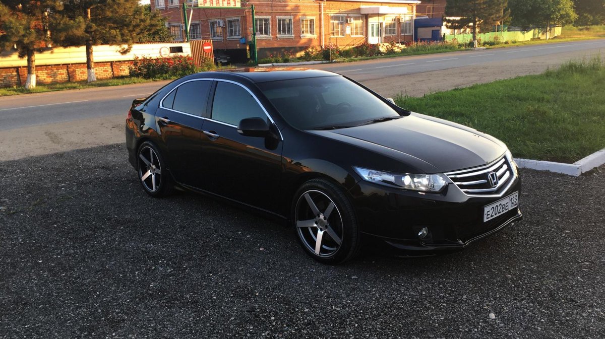 Honda Accord 8 черный