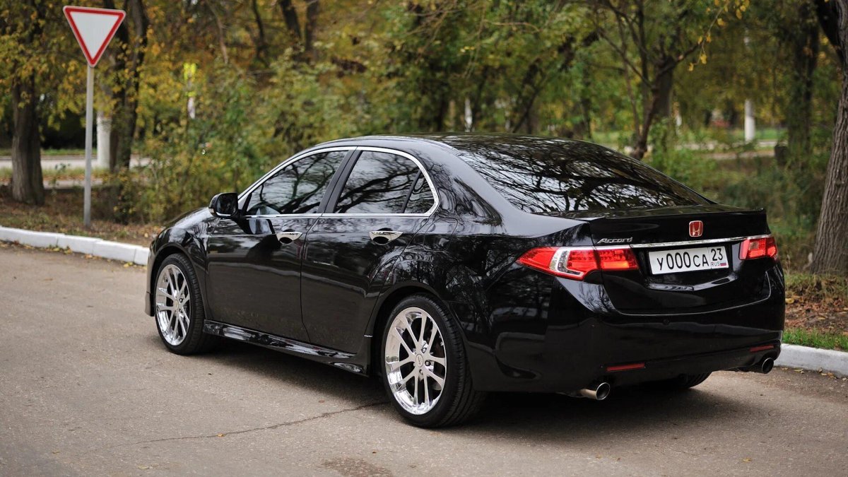 Honda Accord 8 черный
