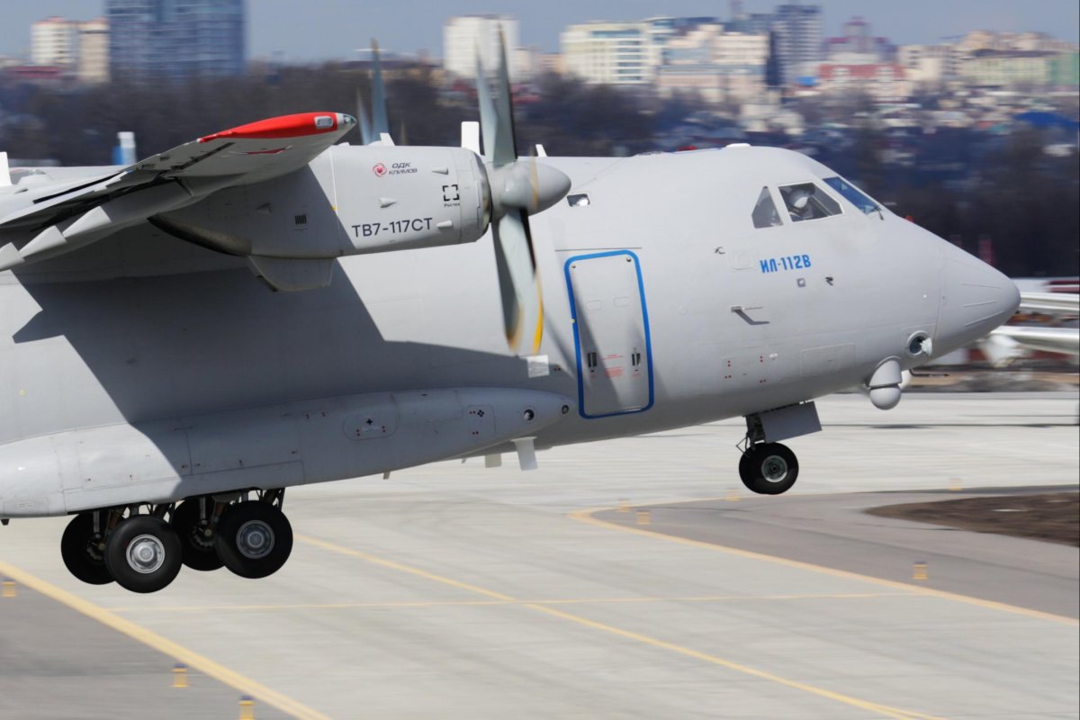 Самолет ил-112в