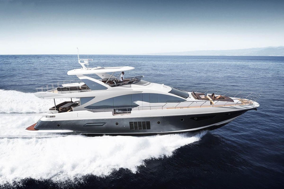 Моторная яхта Azimut 80 Carat