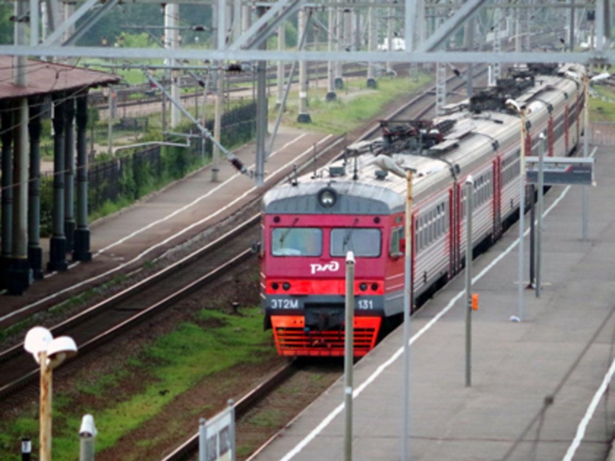 Балтийский вокзал поезда