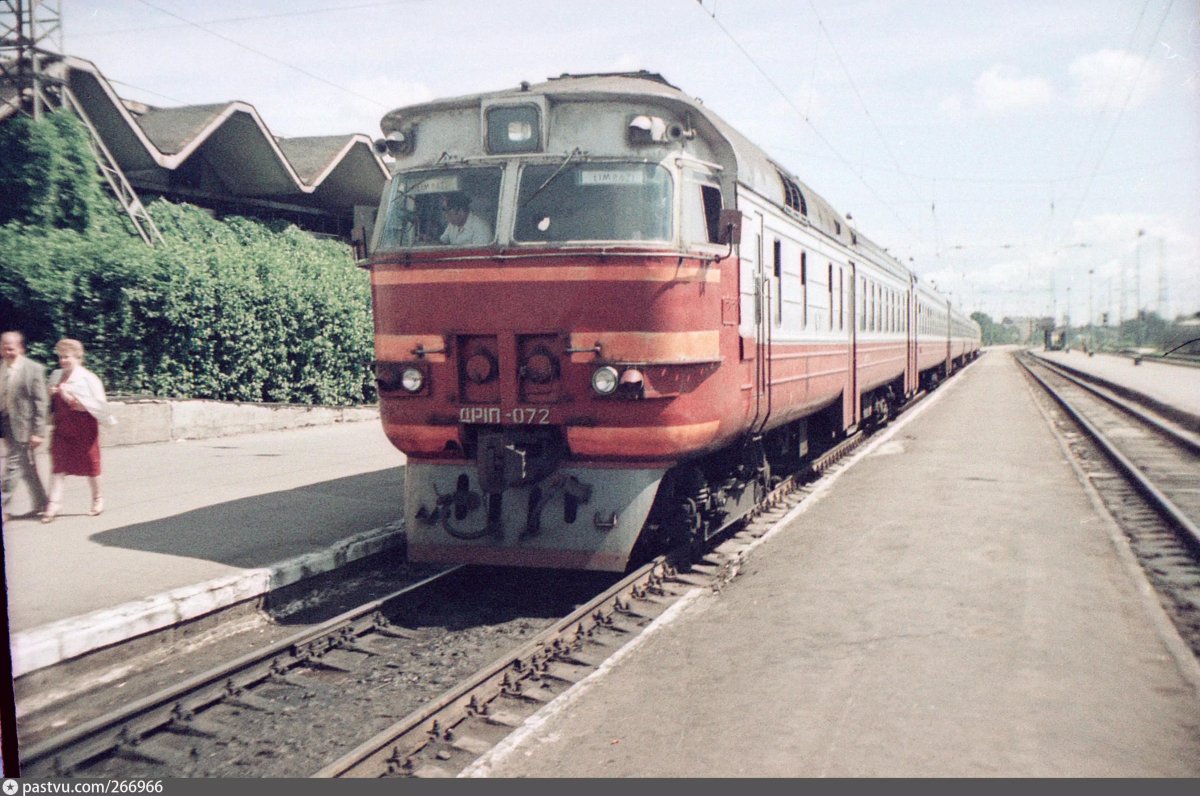 Дизель поезд Рижский