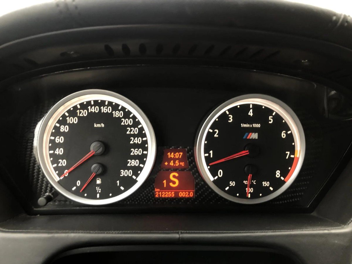 BMW e71 приборная панель