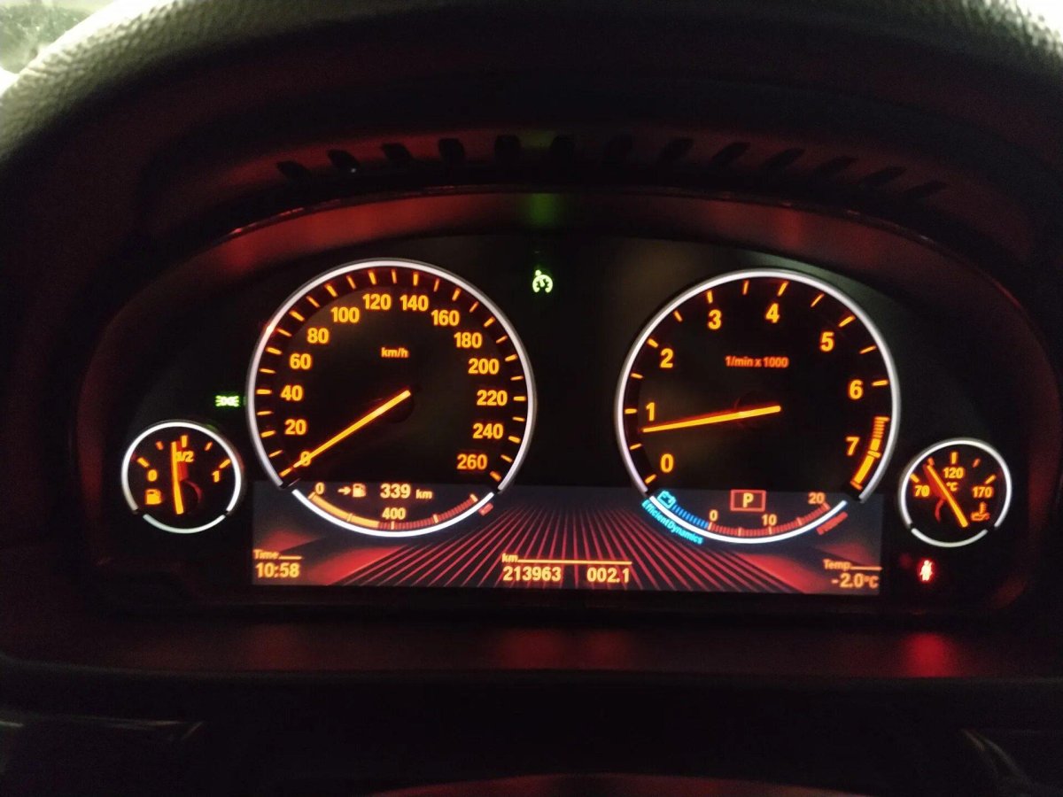 BMW f10 приборная панель