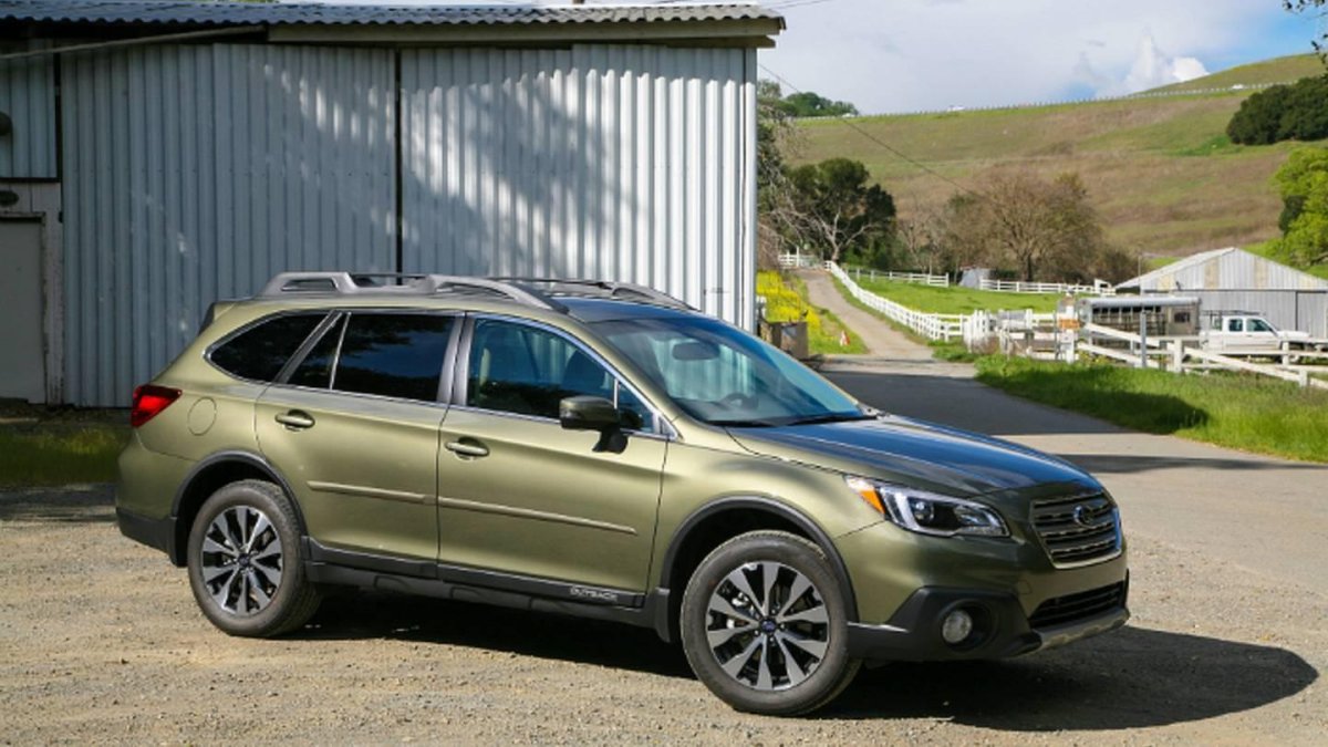Субару Аутбек 2015